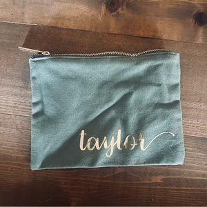 Small green zip bag